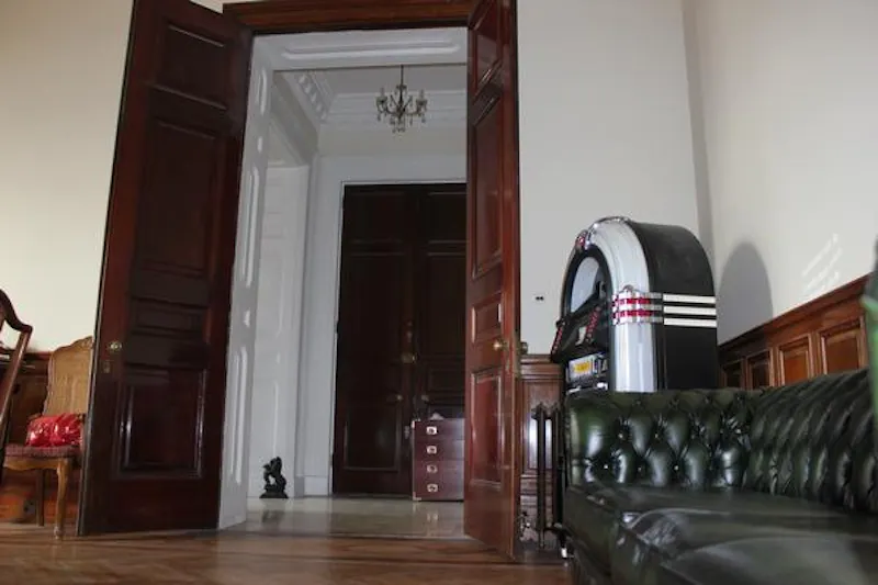 Period flat in Richmond, F1057 (photo 10)