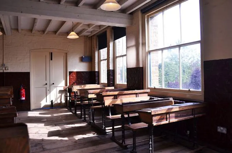 Mile End Victorian school, J211 (photo 8)