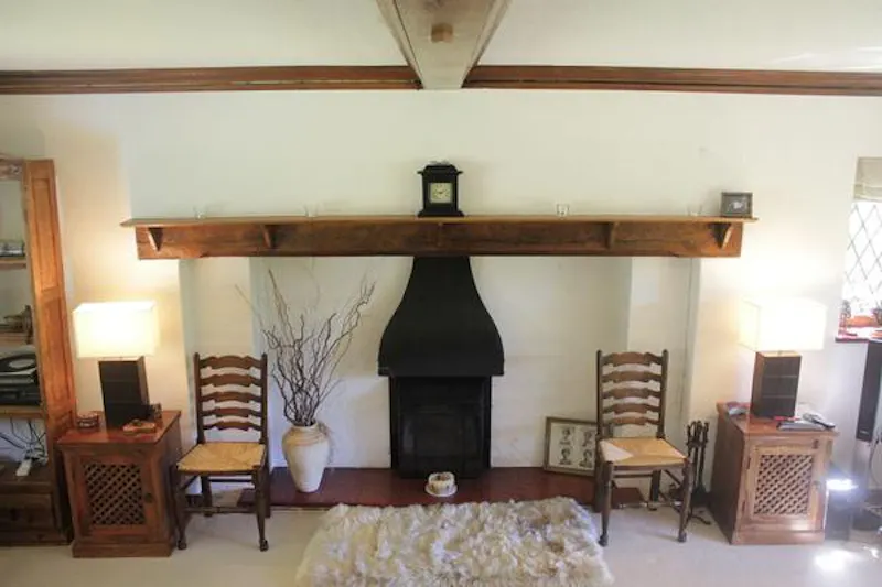 Fireplace at Arts and Crafts Imrrie in Esher, M288 (photo 11)