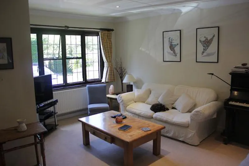 Living Room at Arts and Crafts Imrrie in Esher, M288 (photo 15)