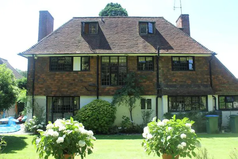 Arts and Crafts Imrrie in Esher, M288 (photo 46)