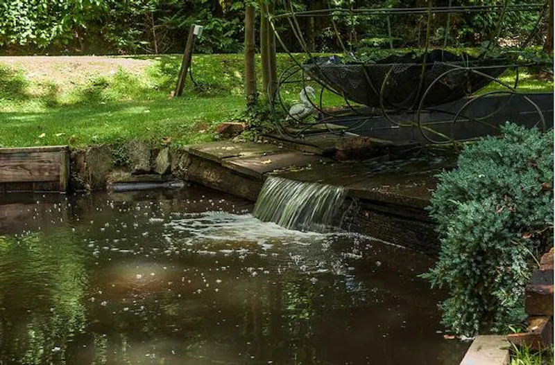 Sheer Guildford Mill house, B1648 (photo 66)