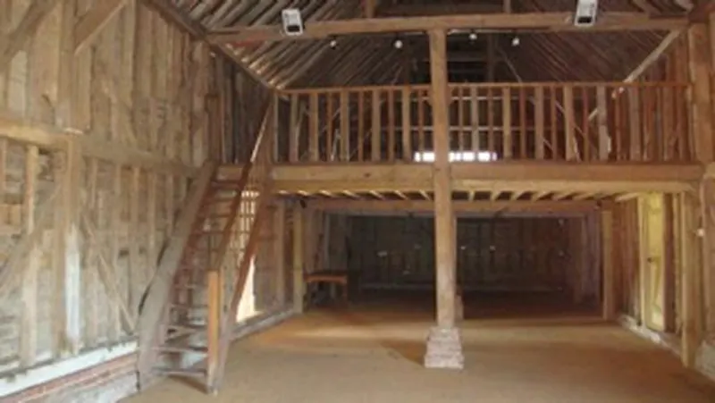 Beams at Film location L652 in Kent (photo 13)