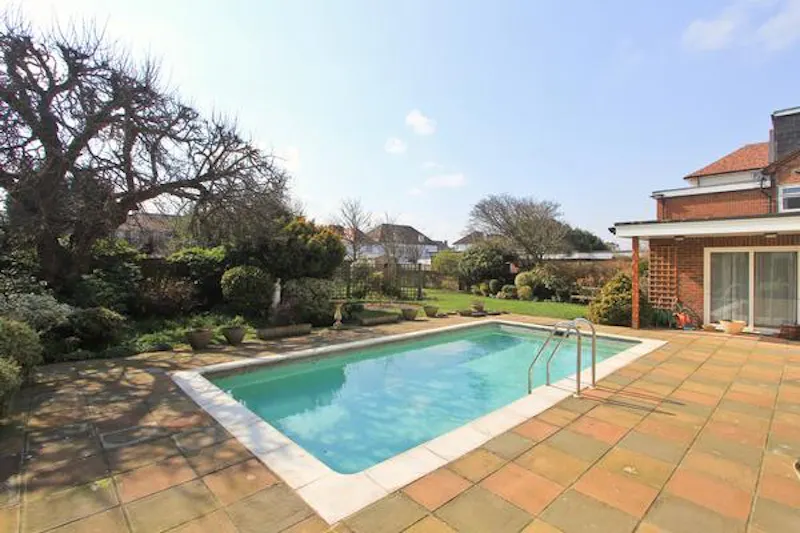 Whitstable retro house, D2195 (photo 13)