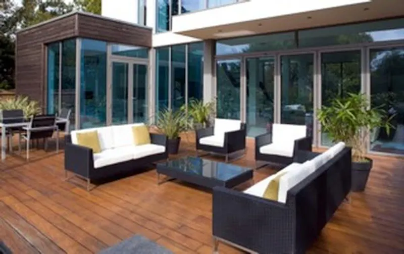 Terrace/Patio at Modern Croydon house with pool, K397 (photo 15)