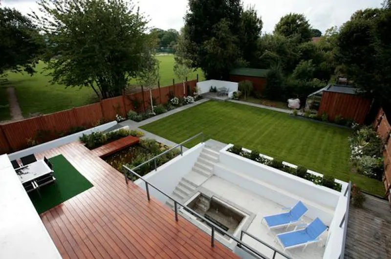 Garden at Modern Croydon house with pool, K397 (photo 18)