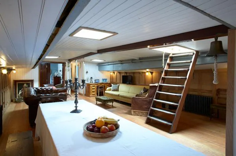 St Katherine's luxury barge, HSE24 (photo 4)