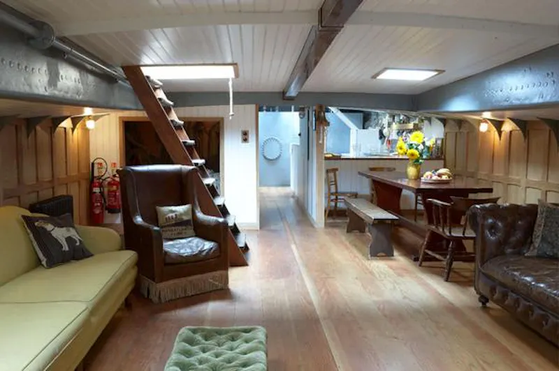St Katherine's luxury barge, HSE24 (photo 6)