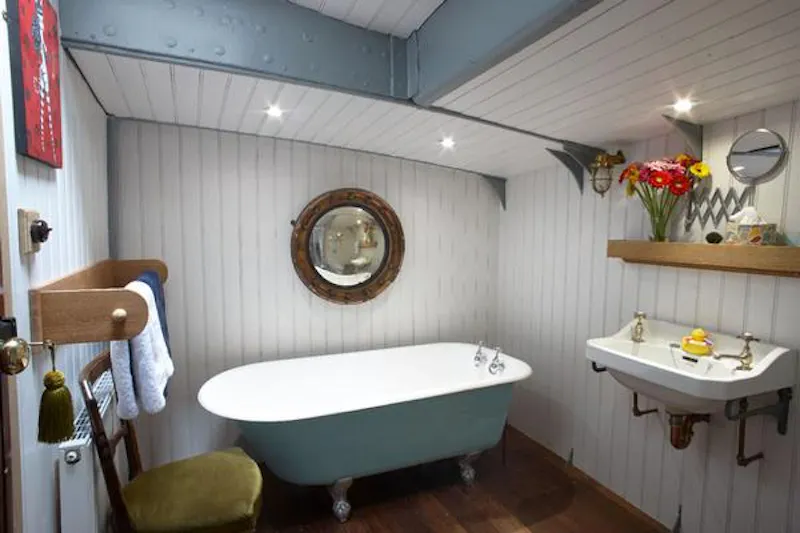 St Katherine's luxury barge, HSE24 (photo 25)