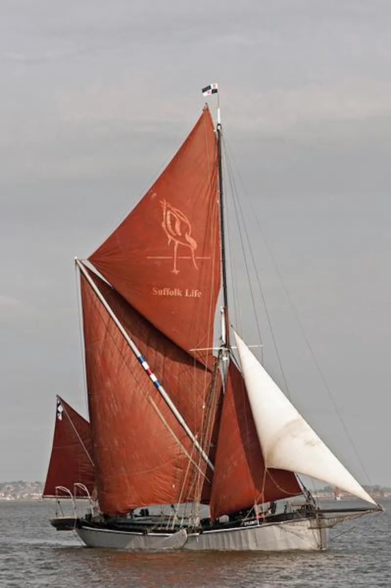 St Katherine's luxury barge, HSE24 (photo 30)