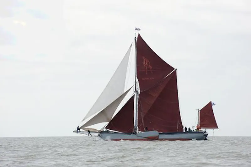St Katherine's luxury barge, HSE24 (photo 35)