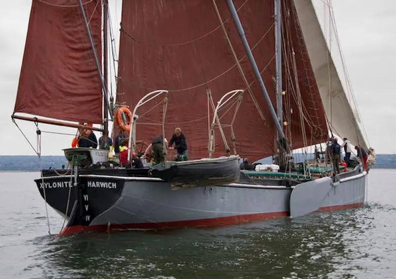 St Katherine's luxury barge, HSE24 (photo 45)
