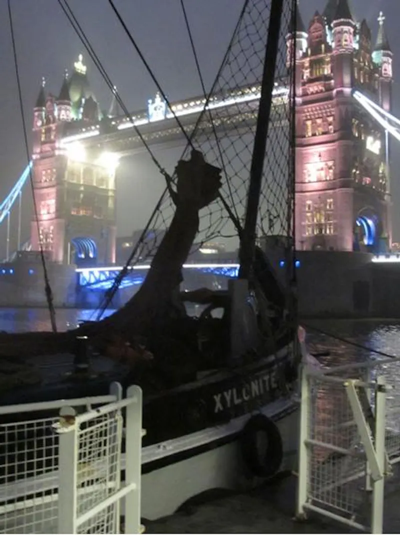 St Katherine's luxury barge, HSE24 (photo 47)