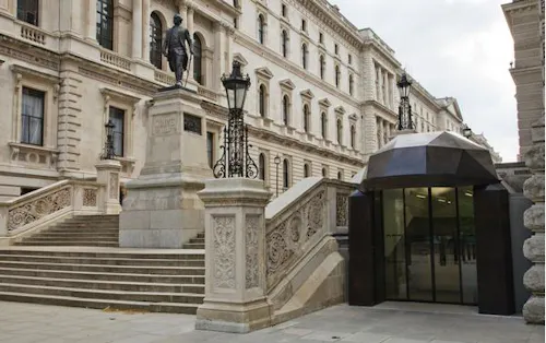 Westminster WWII rooms, Q84