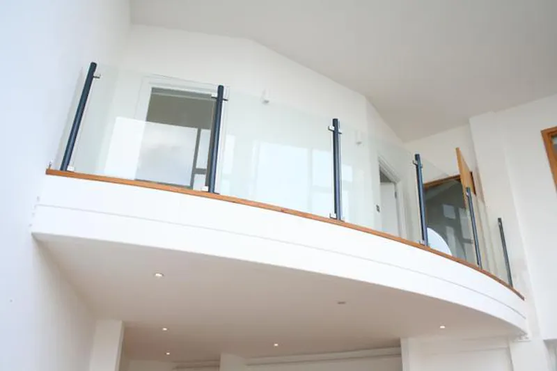 Mezzanine at Double height Stratford flat, F1060 (photo 13)