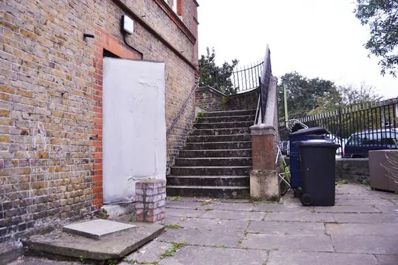 Staircase at Loughborough Junction music hall, N387 (photo 38)