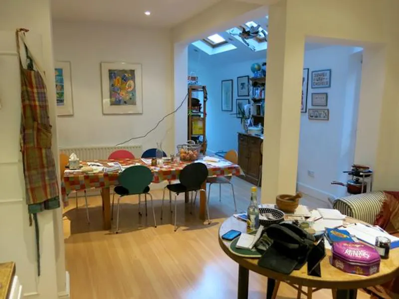 Dining room at Family house in Streatham, B1651 (photo 13)
