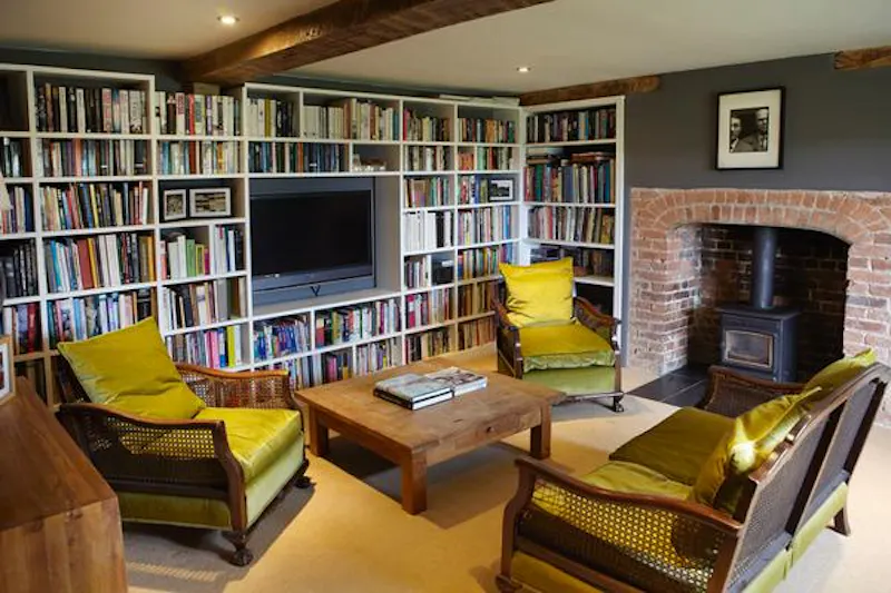 Library at  Yeovil Converted Country Farm, D2199 (photo 11)
