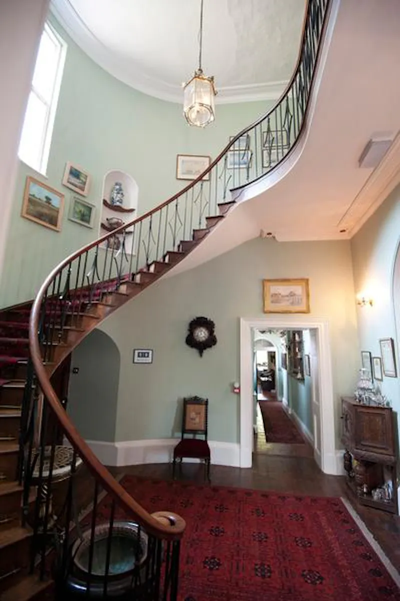 Staircase at Stately Georgian house in Ledbury, A1362 (photo 3)