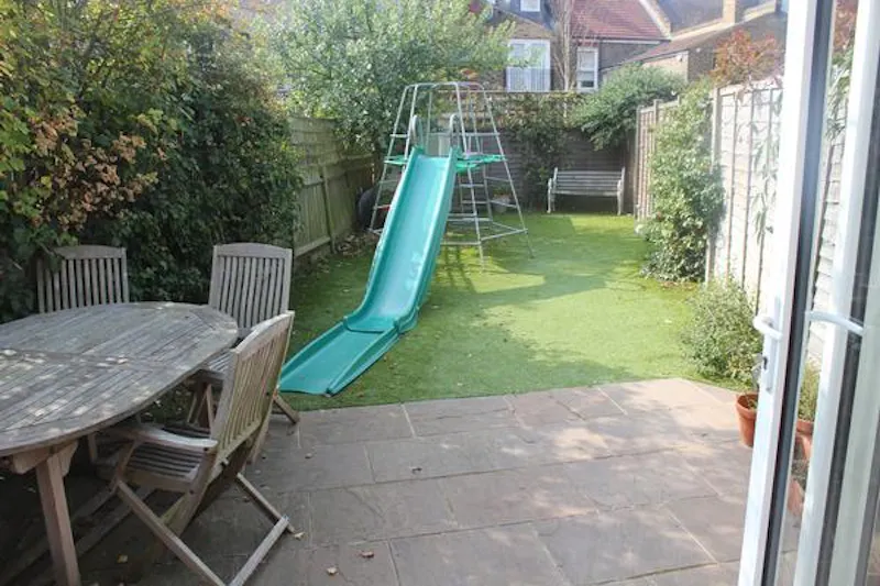 Garden at Beautiful Balham house, B1652 (photo 16)