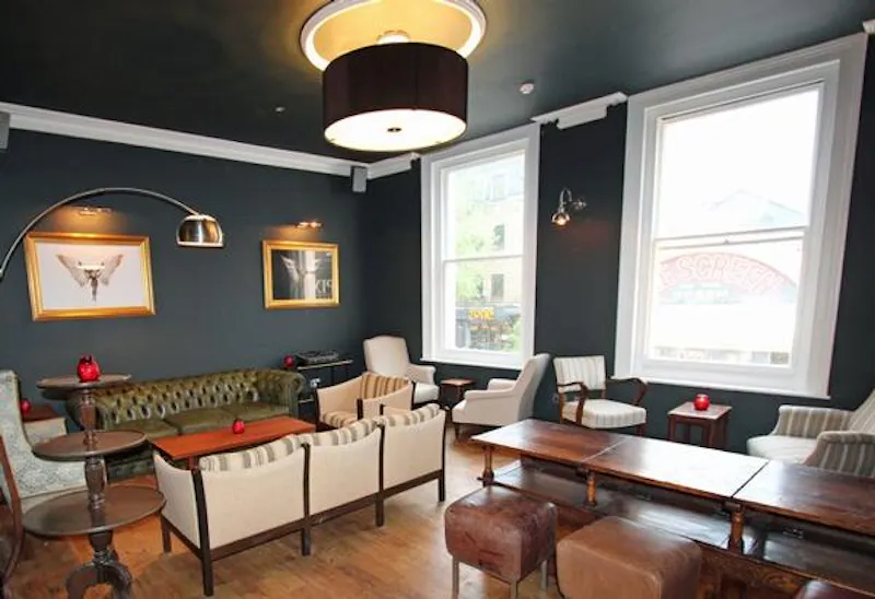 Film location R789 in London (photo 2)