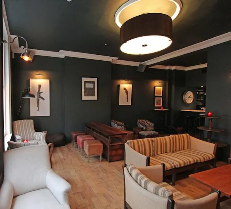Film location R789 in London (photo 3)
