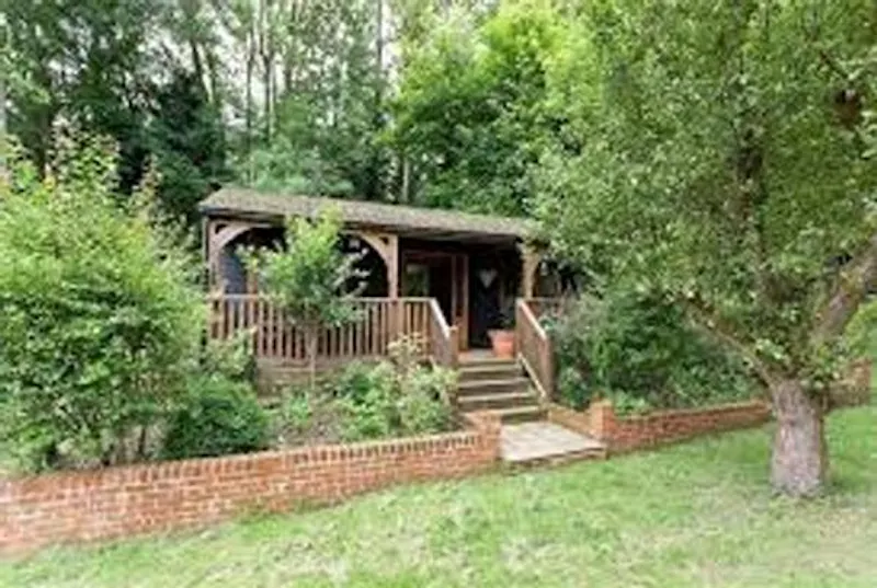 Film location D2200 in Hertfordshire (photo 20)