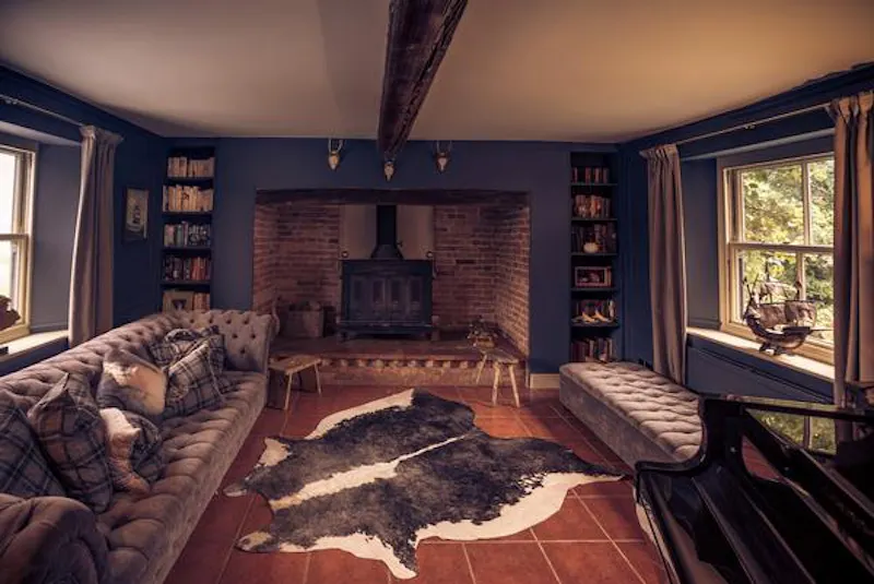 Beams at Stylish dark Ely farmhouse, L653 (photo 2)