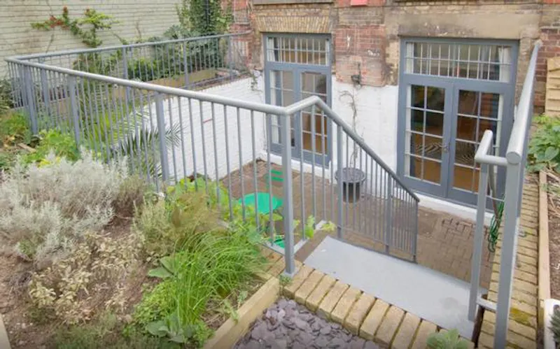 Converted factory in Hackney, F1063 (photo 22)