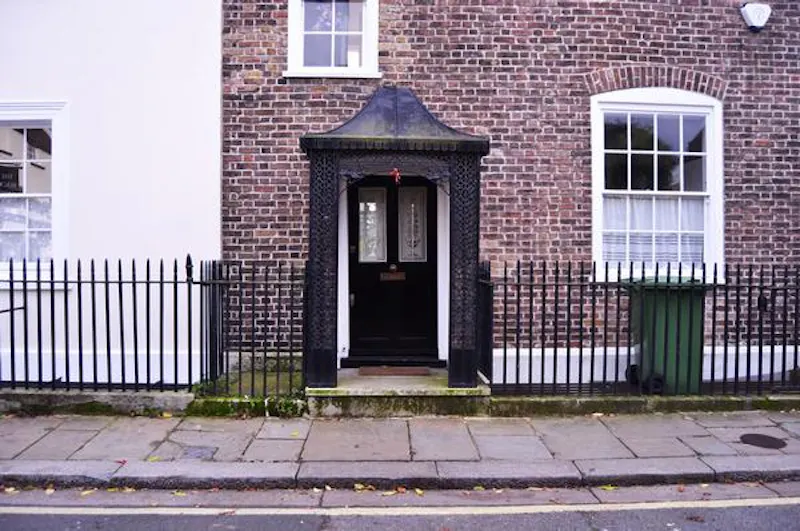 Hammersmith riverside house , A1365 (photo 1)
