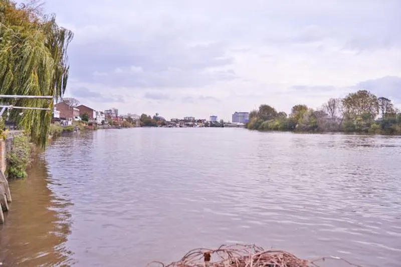 Hammersmith riverside house , A1365 (photo 36)