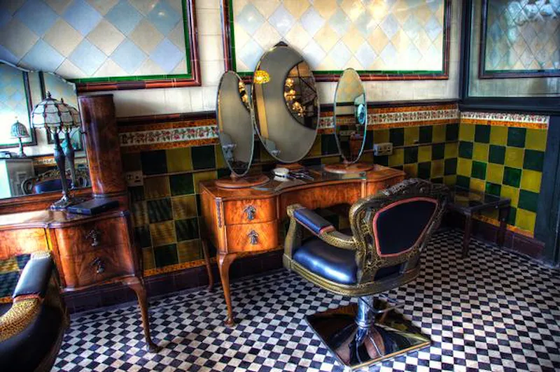 Traditional salon in Peckham, Q89 (photo 4)