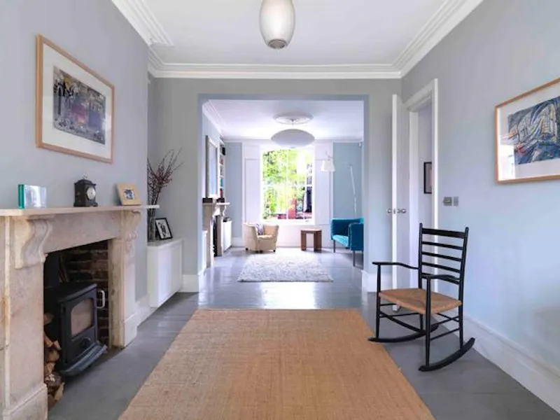 Drawing room at Bright, modern Hackney house, A1367 (photo 8)