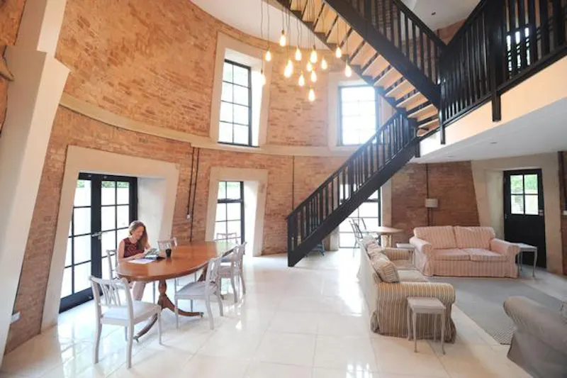 Dining room at Liverpool windmill house, Q90 (photo 3)
