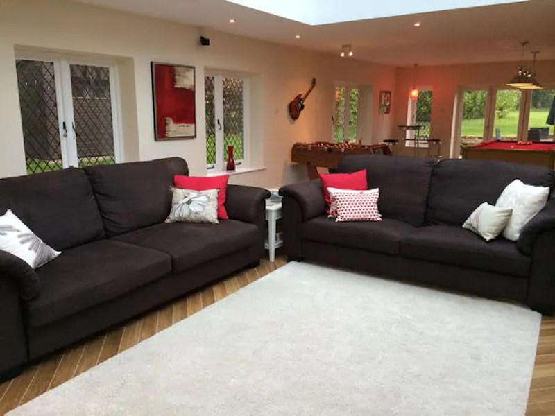 Beautiful Ware Tudor house, M289 (photo 5)