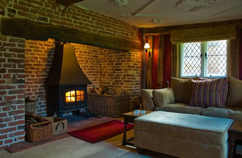 Fireplace at Beautiful Ware Tudor house, M289 (photo 8)