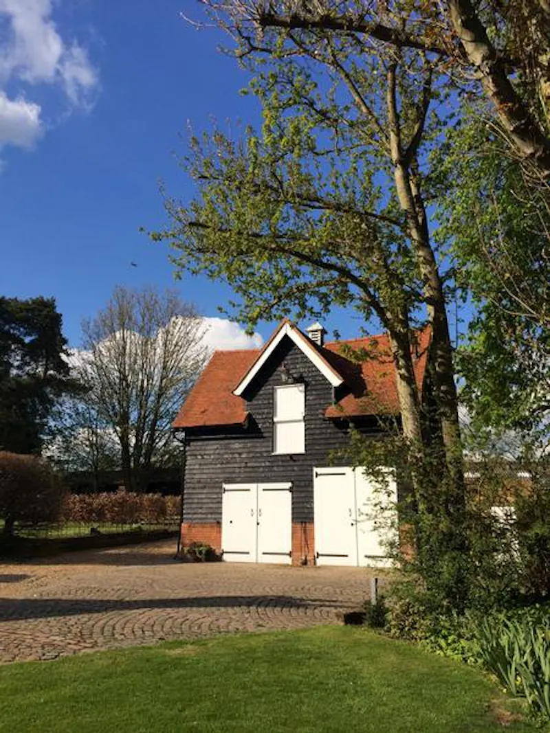 Stable / Outbuildings at Beautiful Ware Tudor house, M289 (photo 35)