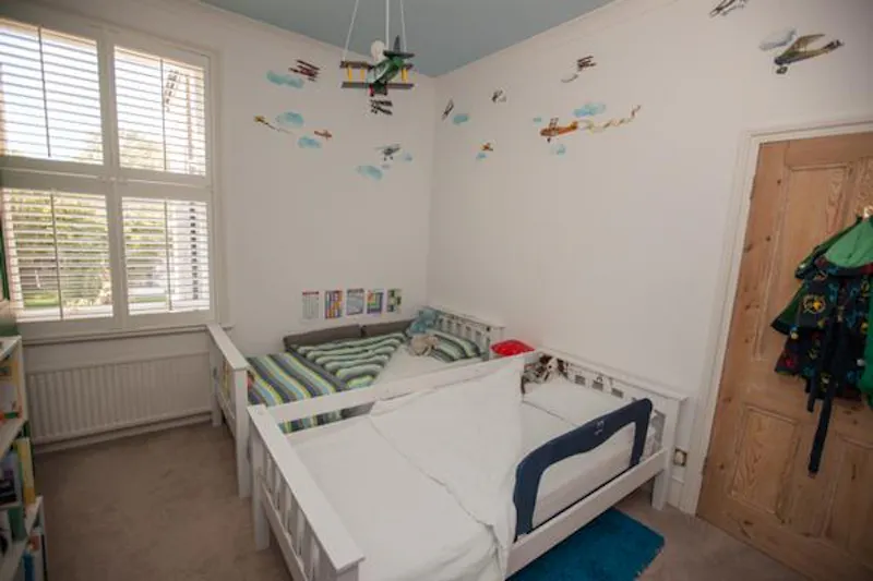 Bedroom - child's at West Dulwich family house, E408 (photo 33)