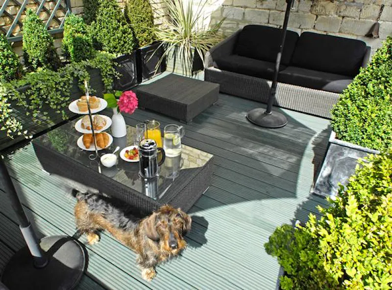 Terrace/Patio at Film location R791 in Gloucestershire (photo 33)
