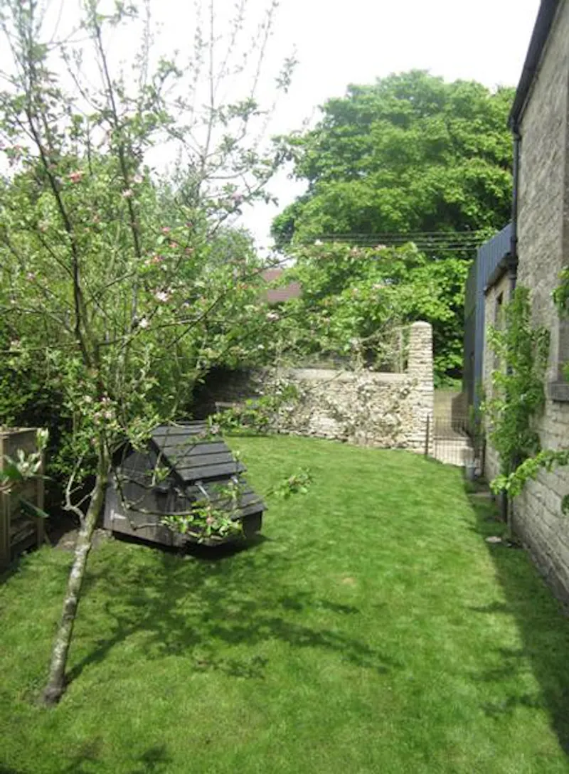 Film location CH92 in Wiltshire (photo 25)
