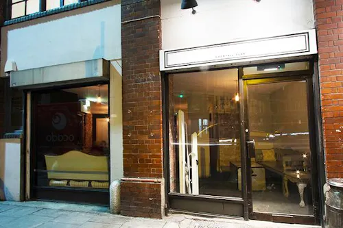 Hackney cocktail club, R792