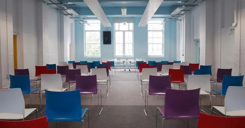 Colourful Angel school/studio, Q95 (photo 37)