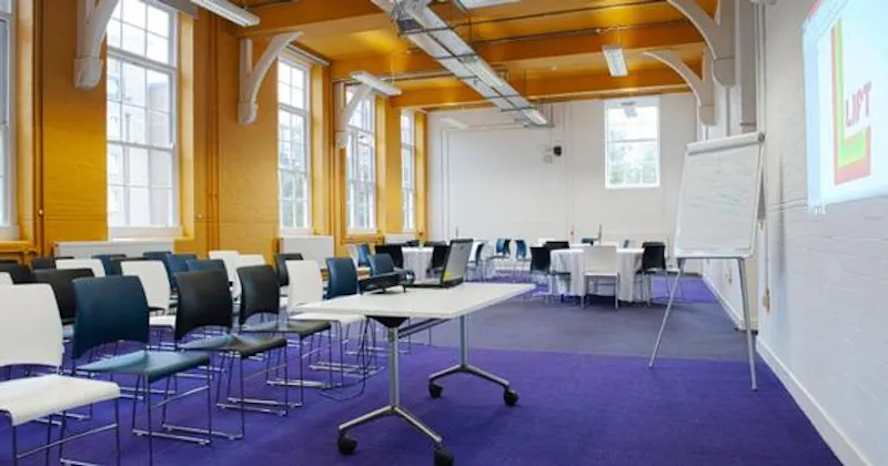 Colourful Angel school/studio, Q95 (photo 40)