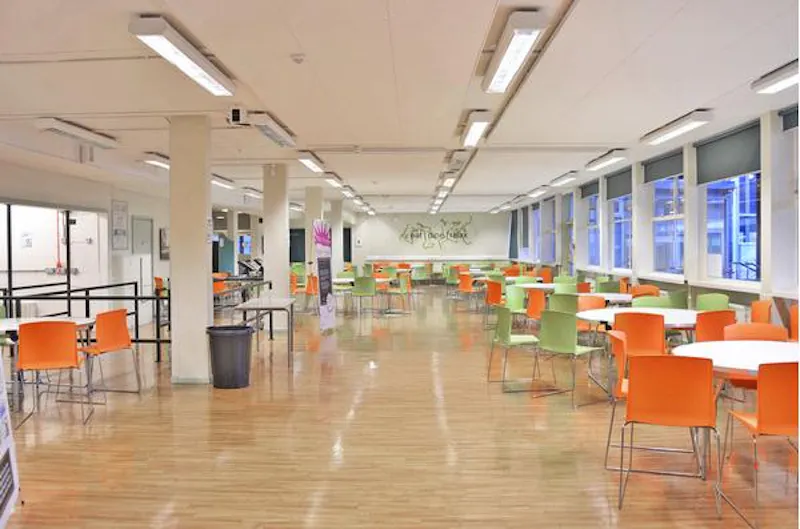 Modern Dulwich School, J212 (photo 8)