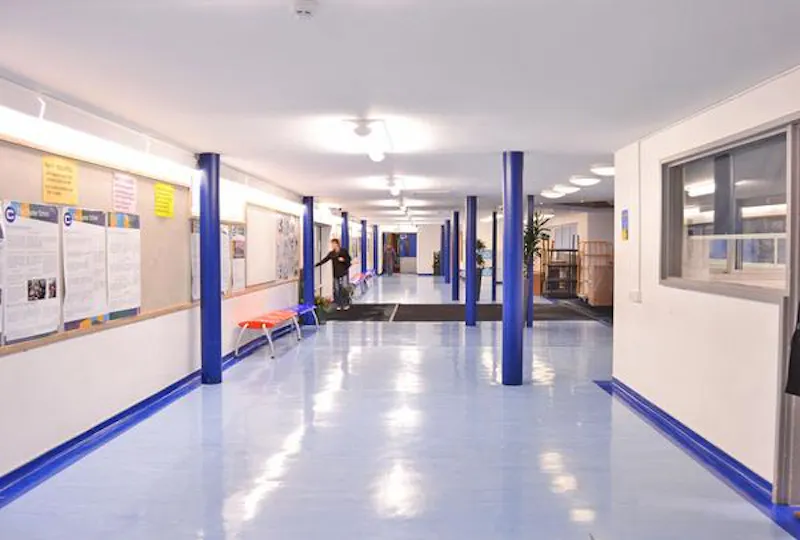 Modern Dulwich School, J212 (photo 15)