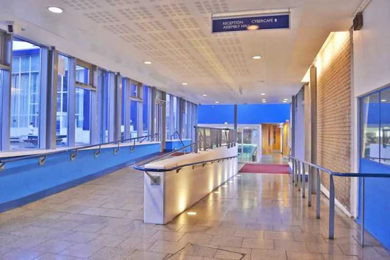 Modern Dulwich School, J212 (photo 16)