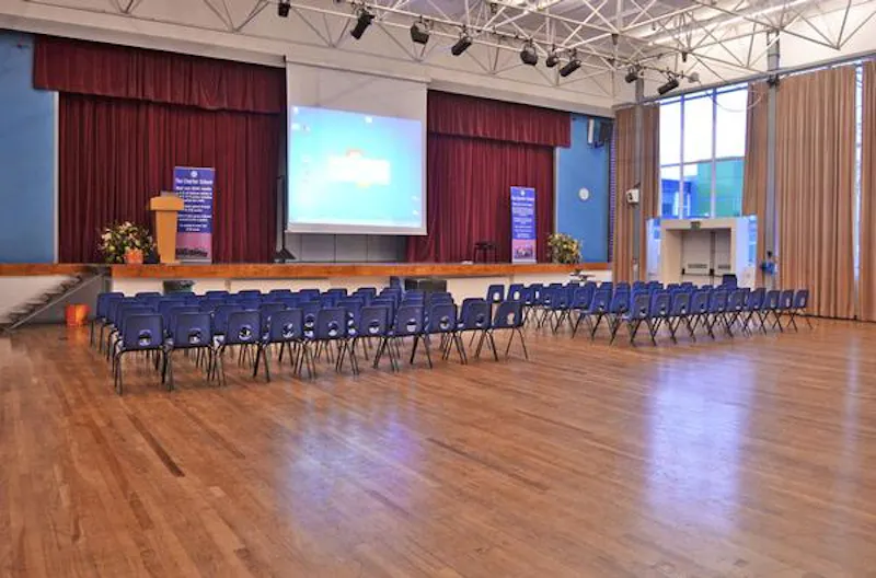 Stage at Modern Dulwich School, J212 (photo 18)