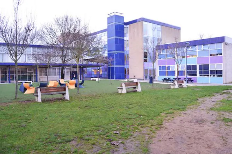 Modern Dulwich School, J212 (photo 51)