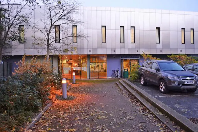 Modern Dulwich School, J212 (photo 56)