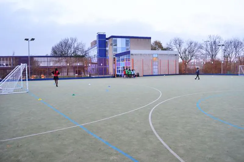 Modern Dulwich School, J212 (photo 62)